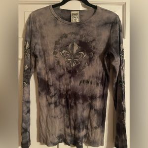 Women’s long sleeve tee shirt